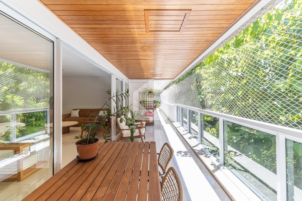 Exclusividade no Jardim Botânico: apartamento de 4 suítes com mais de 300m²
