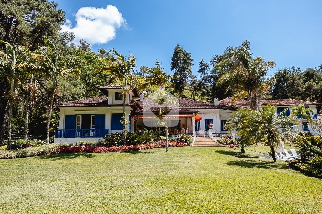 estilo de casa clássico em Itaipava na serra carioca