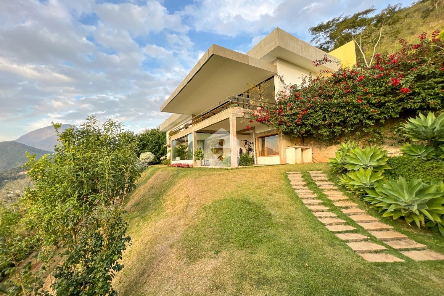 casa moderna em itaipava